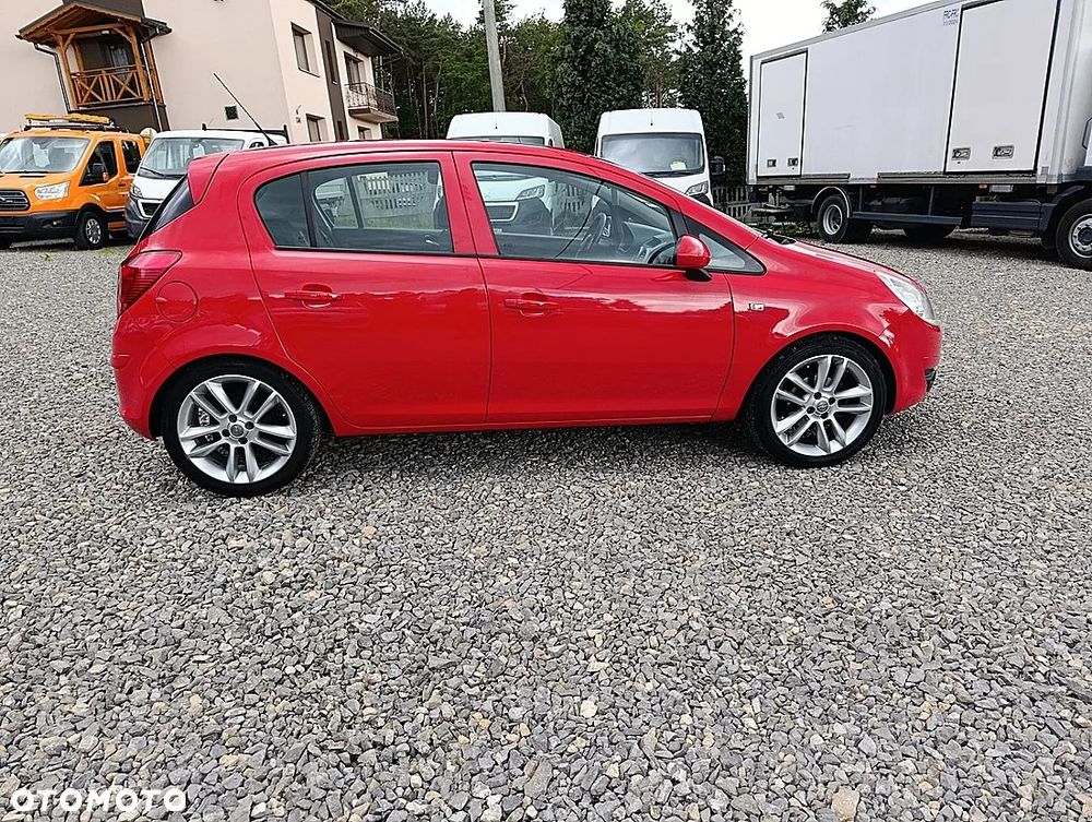 Opel Corsa 1.4 16V Sport - 9