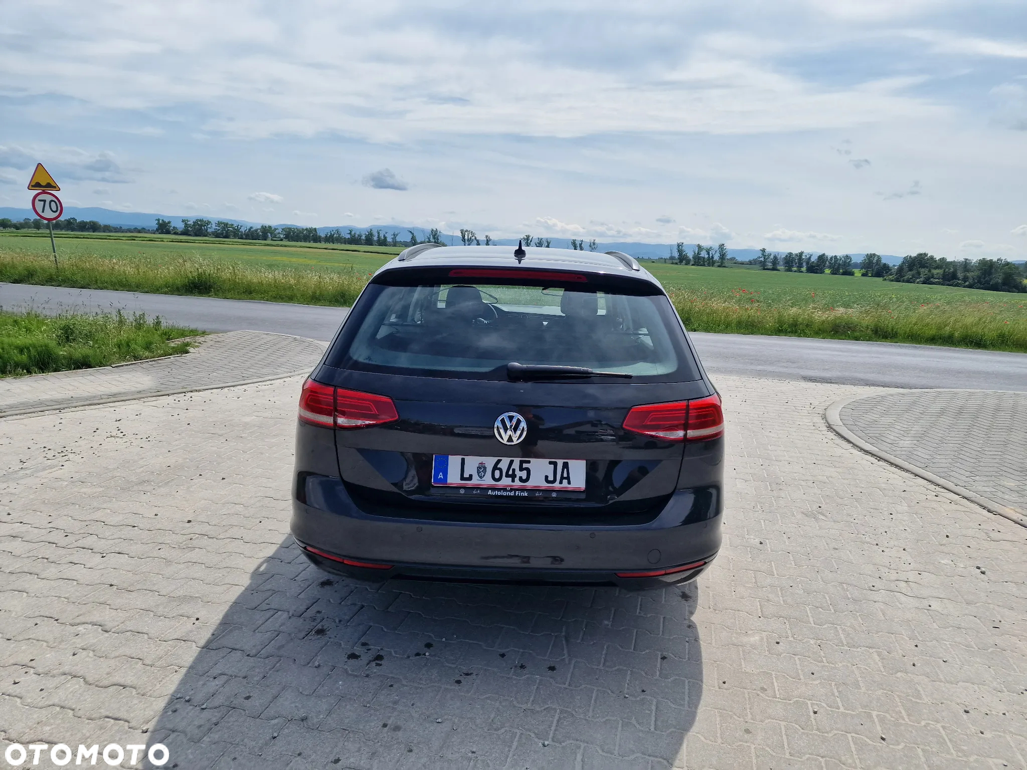 Volkswagen Passat Variant 1.6 TDI (BlueMotion Technology) DSG Comfortline - 12
