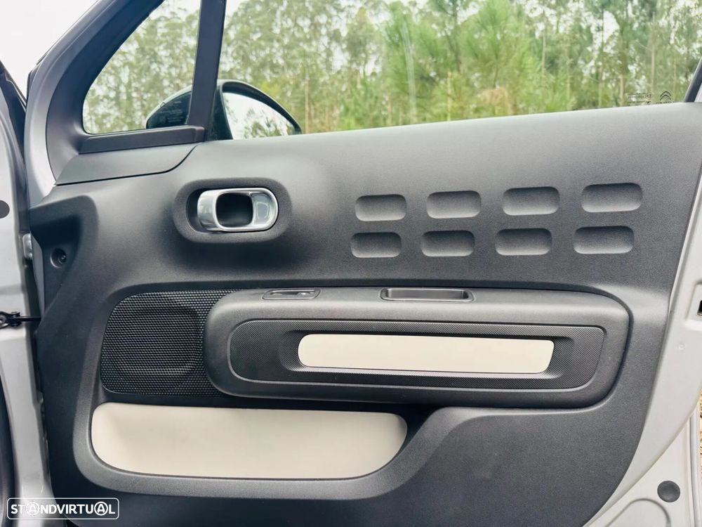 Citroën C3 1.2 PureTech Shine - 34