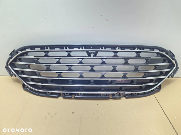 FORD KUGA MK3 III 2020- GRILL ATRAPA KRATKA LV4B-8200-GD
