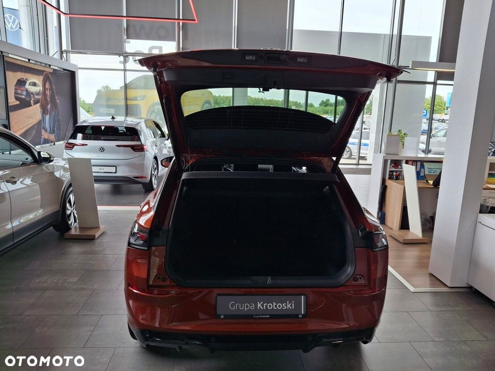 Volkswagen T-Roc 1.5 eTSI R-Line DSG - 12