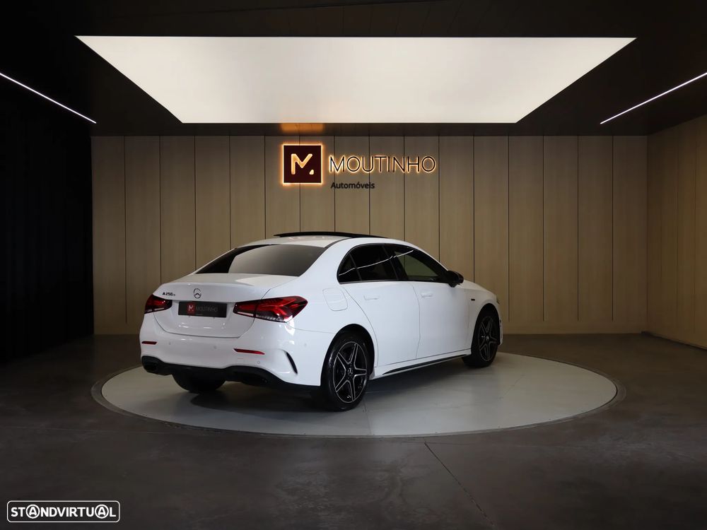 Mercedes-Benz A 250 Limousine e AMG Line - 5