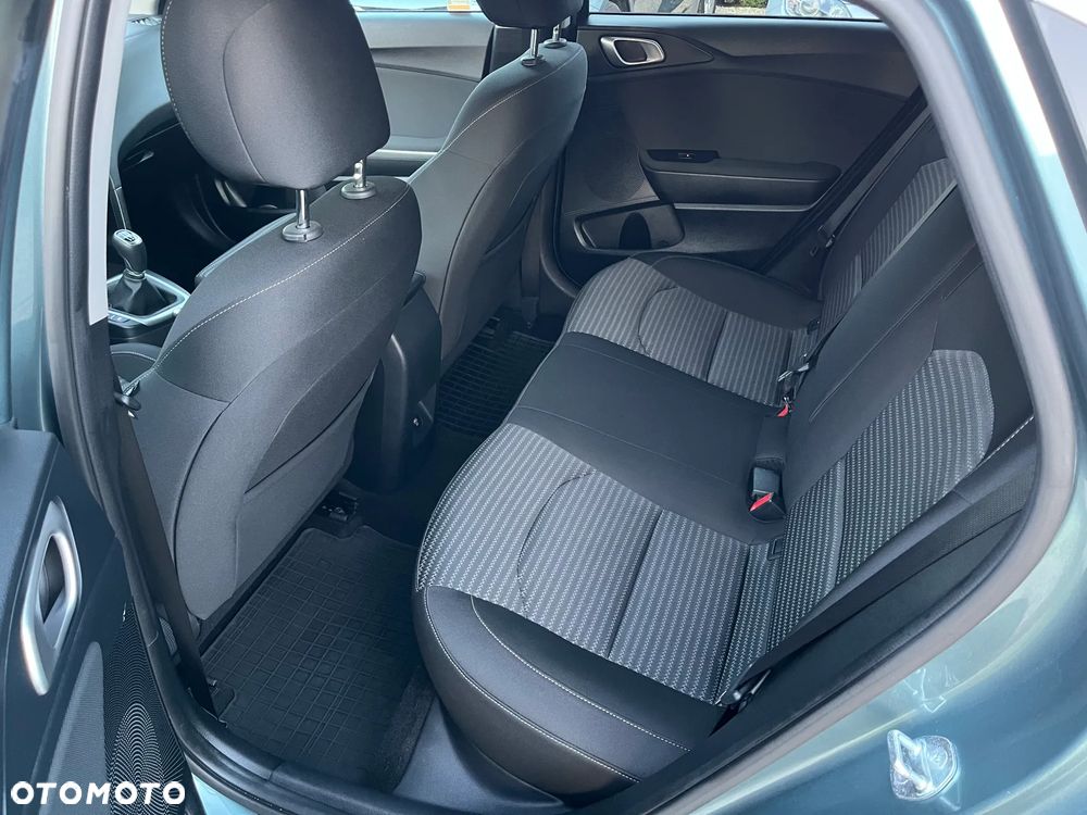 Kia Ceed 1.5 T-GDI M - 6