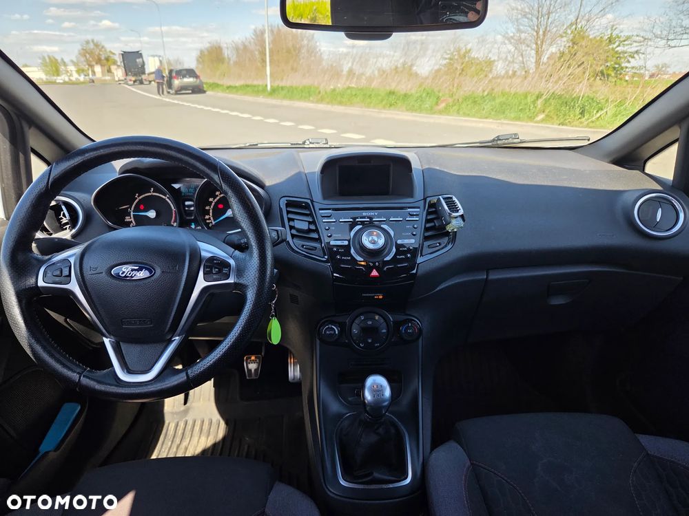 Ford Fiesta 1.5 TDCi ST-Line - 11