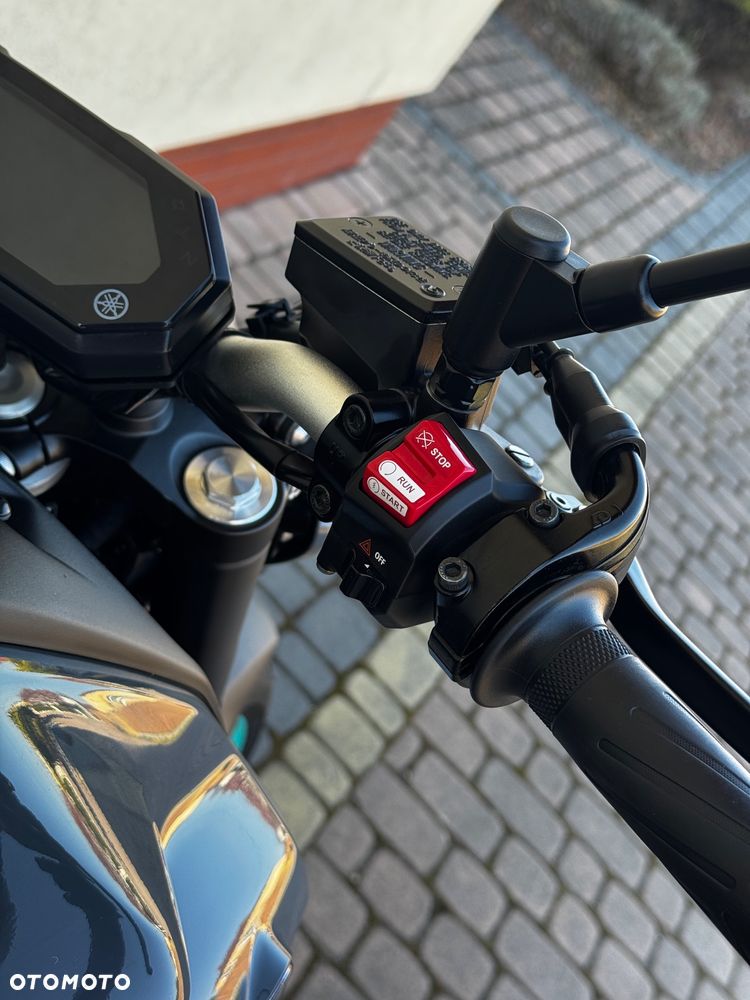 Yamaha YZF - 18