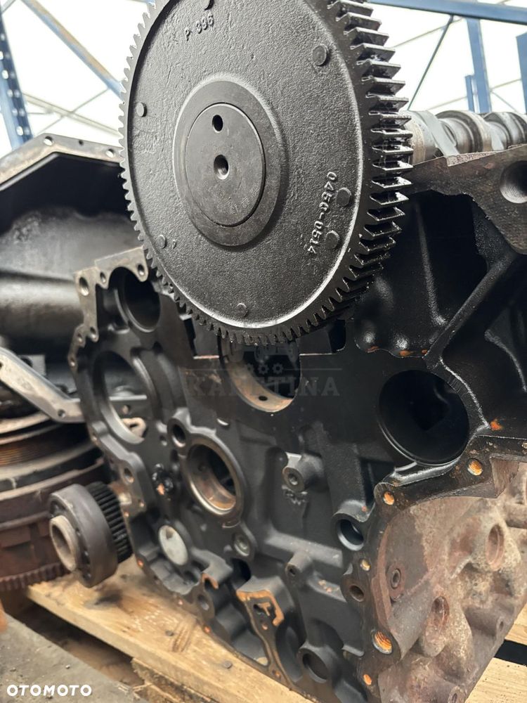 Deutz  TCD 6.1 276 KM Fendt 820 Vario Silnik Blok Wał Tłoki CZĘŚCI  04508501R - 6