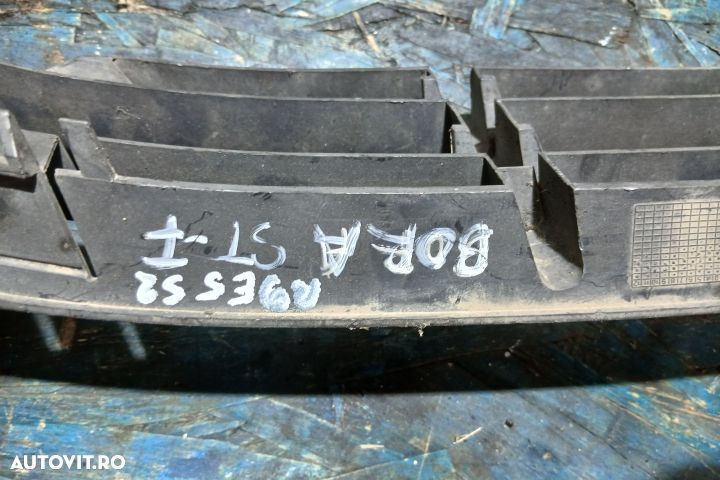 Grila bara fata stanga 1J5853666B 1J5853666B Volkswagen VW Bora 1 [19 - 3