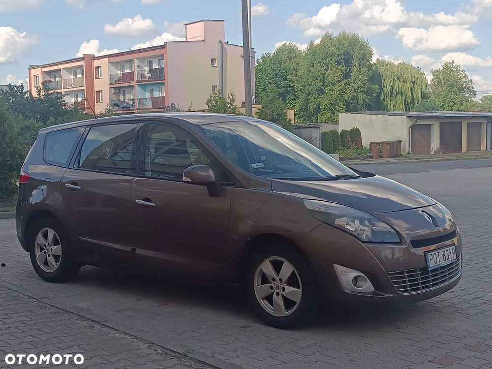 Renault Grand Scenic 1.9 dCi FAP Dynamique - 10