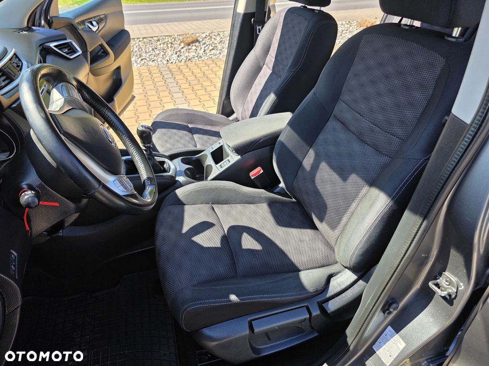 Nissan Qashqai 1.6 dCi 360 S&S - 14