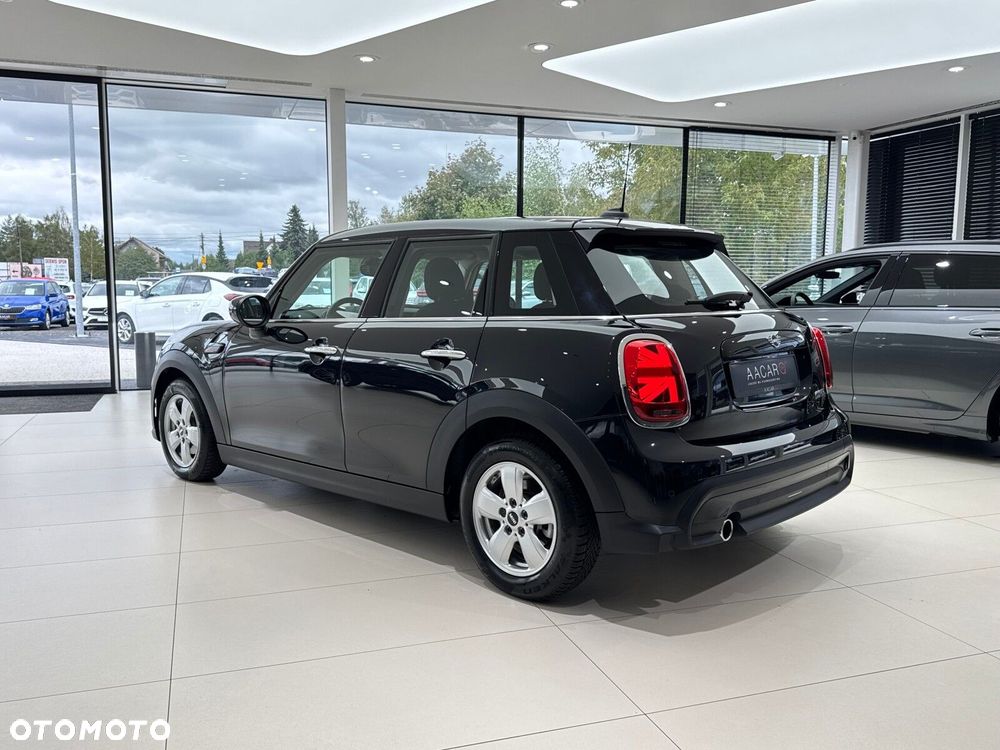 MINI Cooper Standard - 3