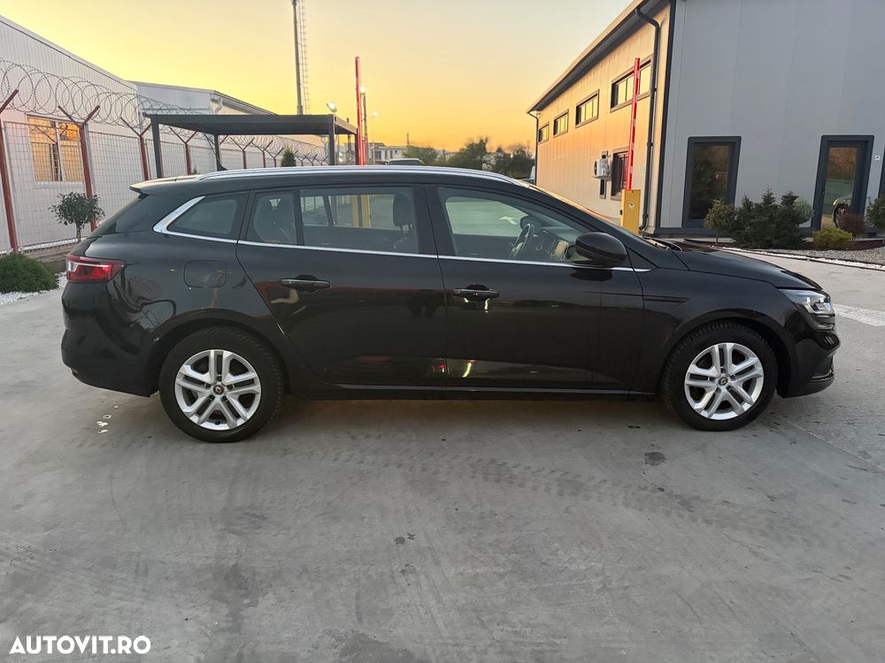Renault Megane - 5