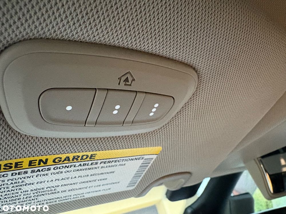 Chrysler Pacifica - 21