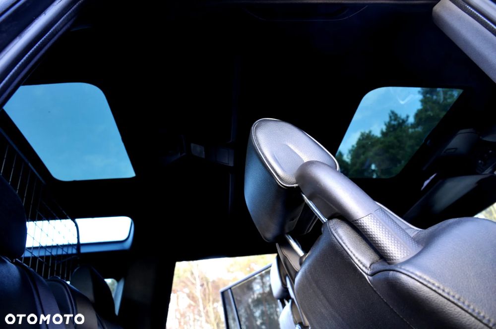 Land Rover Discovery - 35