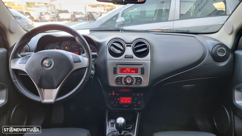 Alfa Romeo MiTo 1.4 T MultiAir Distinctive - 4