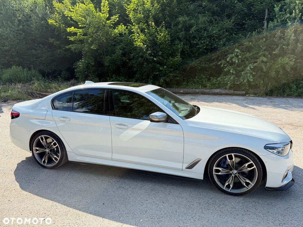 BMW Seria 5 M550i xDrive - 8