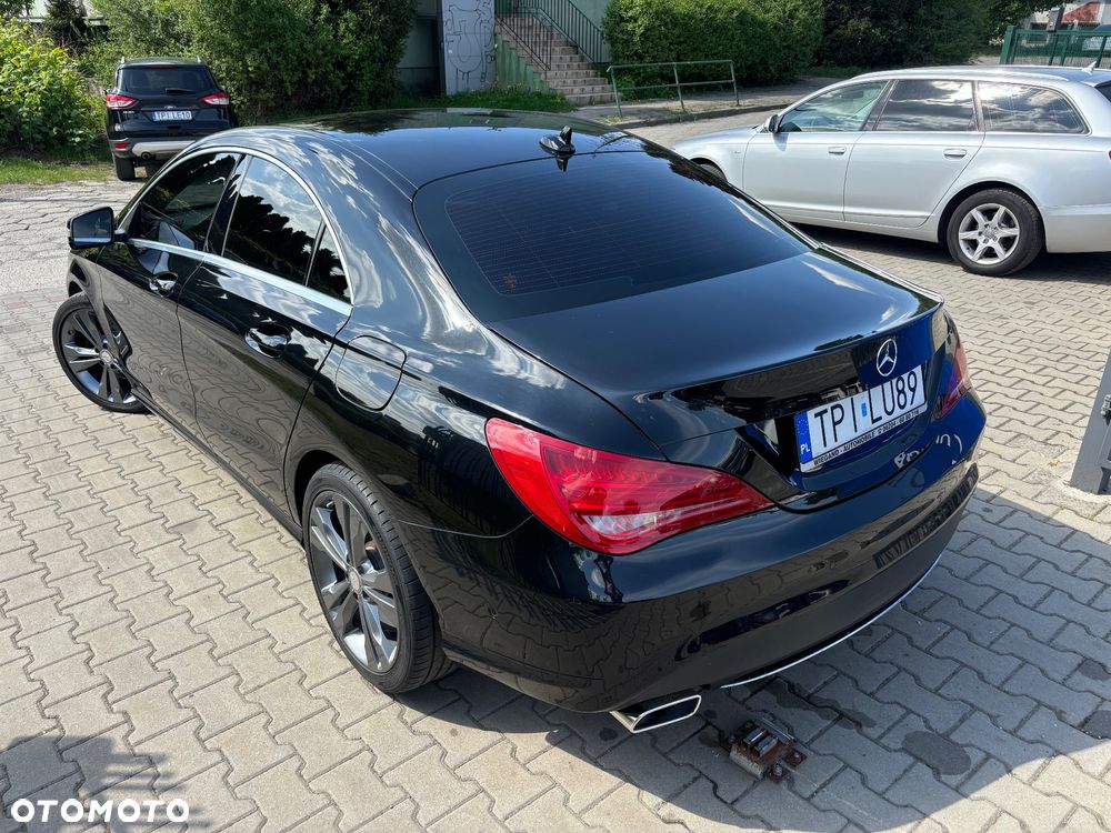 Mercedes-Benz CLA 220 CDI 7G-DCT AMG Line - 5