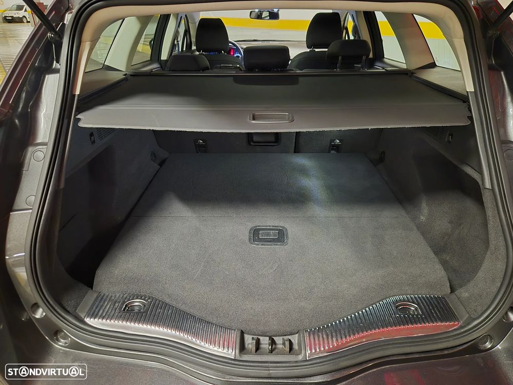 Ford Mondeo SW 1.5 TDCi Titanium ECOnetic - 39