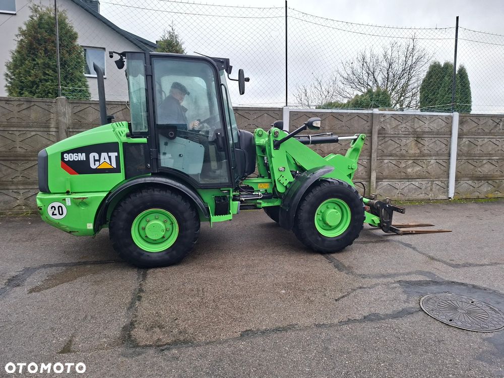 Caterpillar CAT 906 M - 10