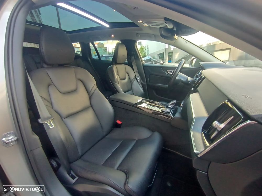 Volvo V60 2.0 T8 AWD TE Inscription - 27