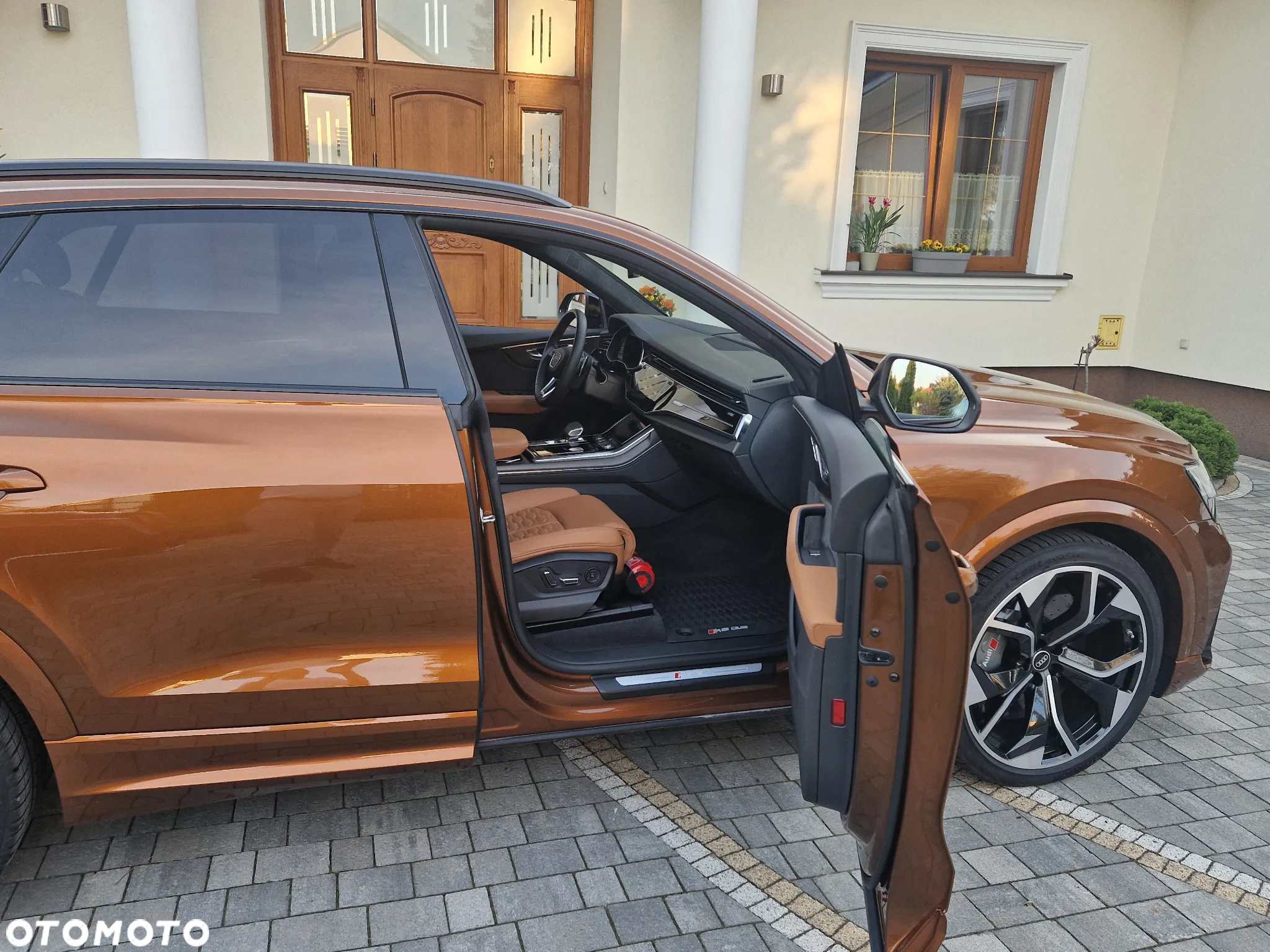 Audi RS Q8 - 16