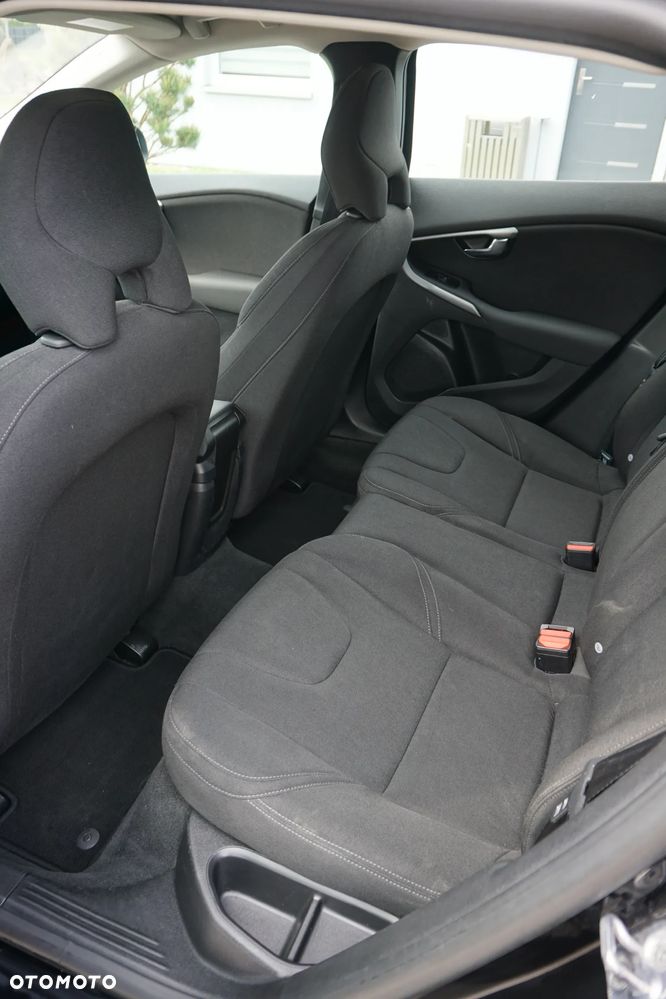 Volvo V40 D3 Drive-E Kinetic - 20