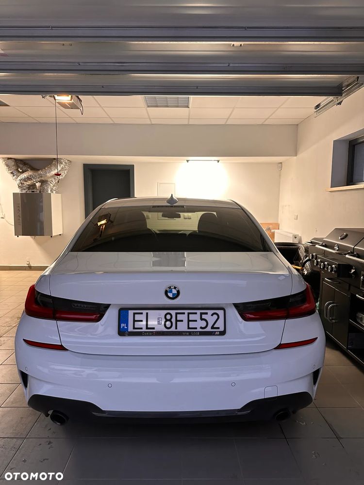 BMW Seria 3 330i M Sport sport - 6
