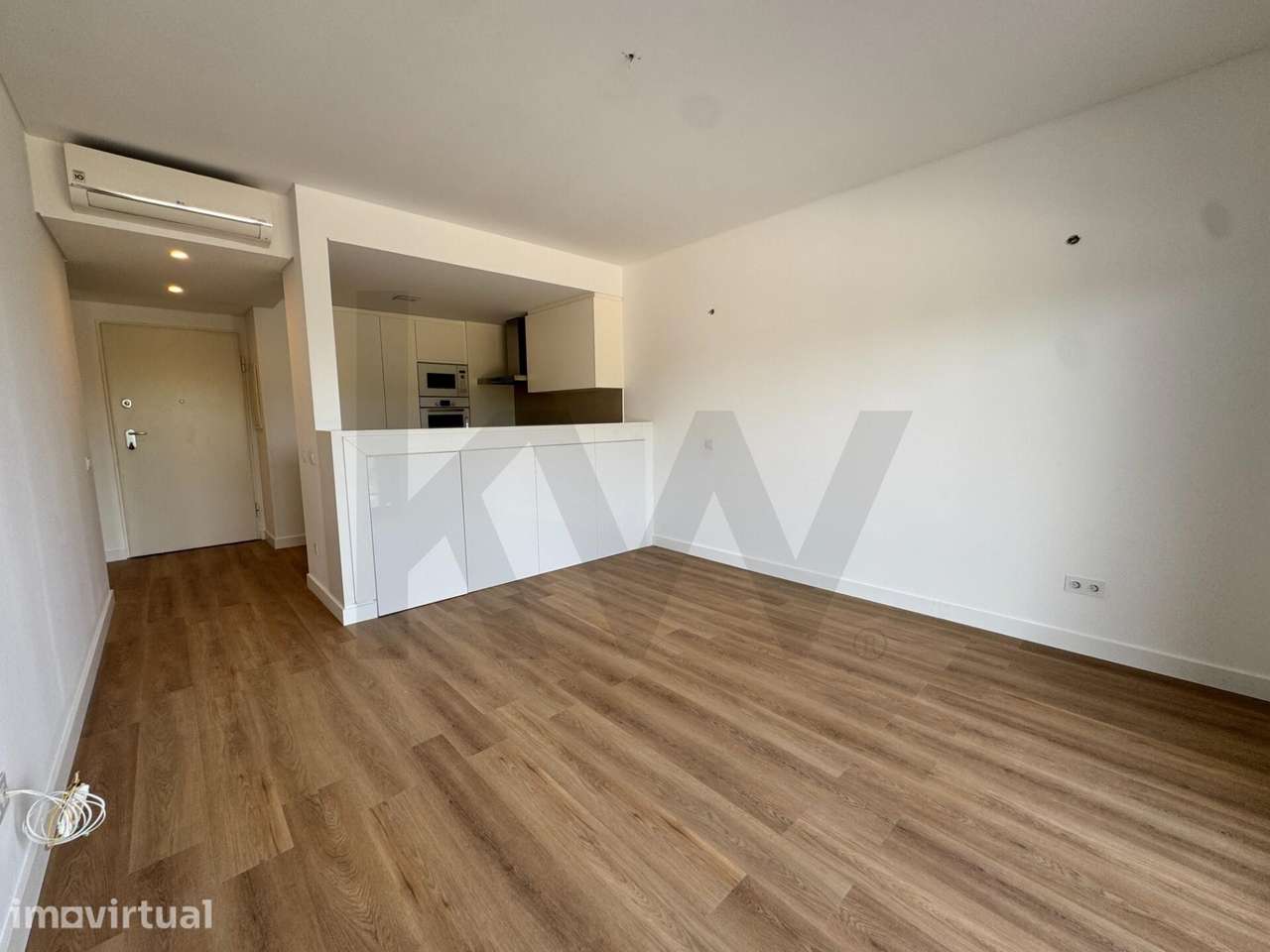 Apartamento T1 para Arrendamento em Condomínio Privado na Quinta da Tr - Grande imagem: 2/32