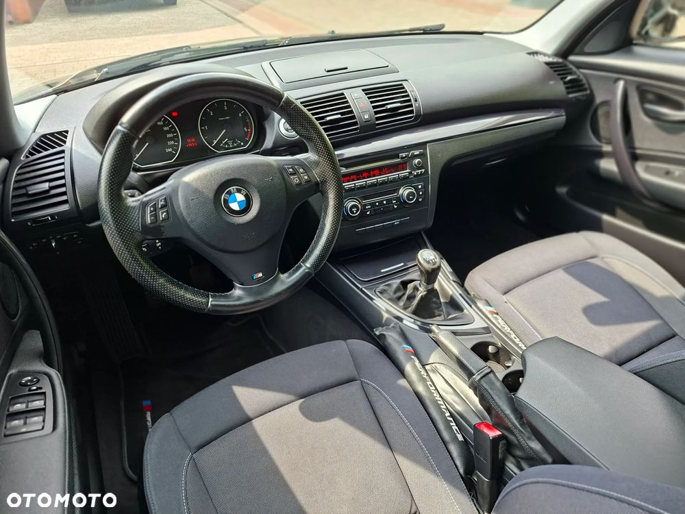BMW Seria 1 118d DPF - 13