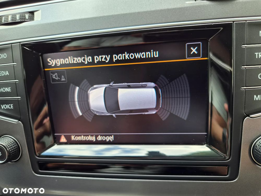 Volkswagen Golf 1.4 TSI BMT Highline - 20