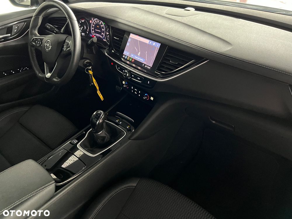 Opel Insignia - 35