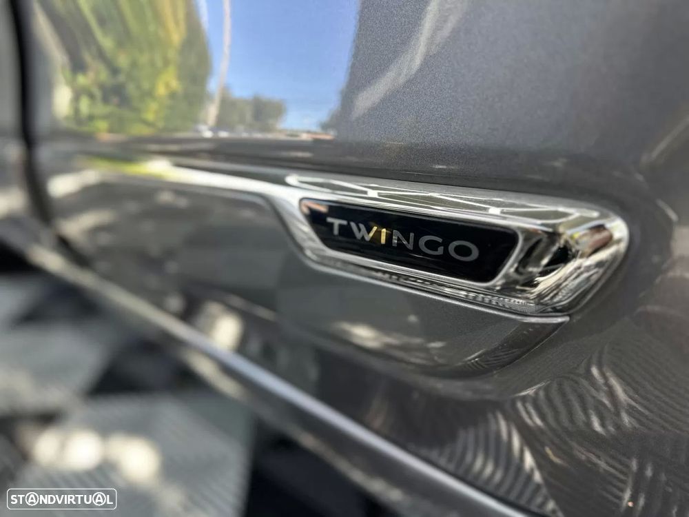 Renault Twingo Z.E. 22 Intens - 7