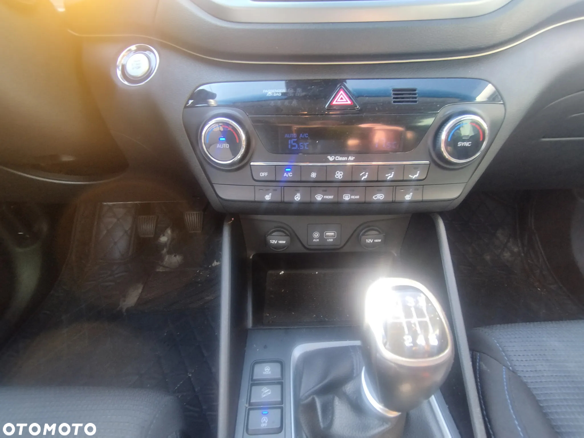 Hyundai Tucson 2.0 CRDI BlueDrive Style 2WD - 14