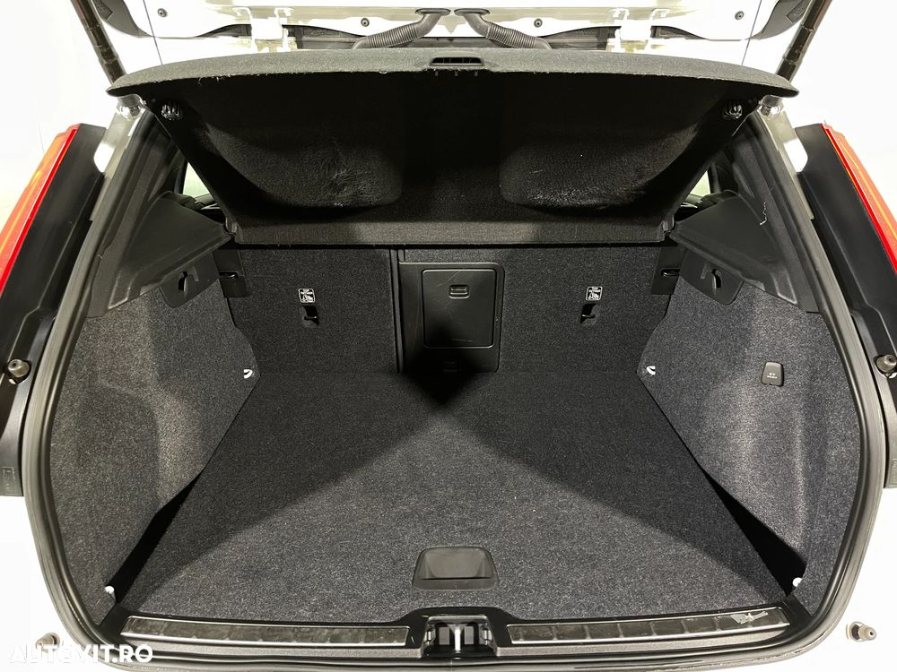 Volvo XC 40 T4 Recharge DKG Inscription - 13