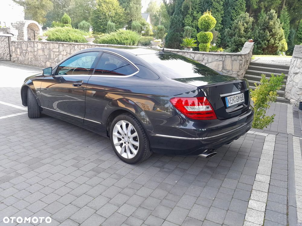 Mercedes-Benz Klasa C 180 Coupe BlueEFFICIENCY - 9