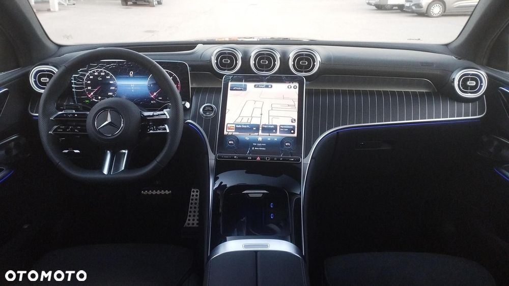 Mercedes-Benz GLC - 13