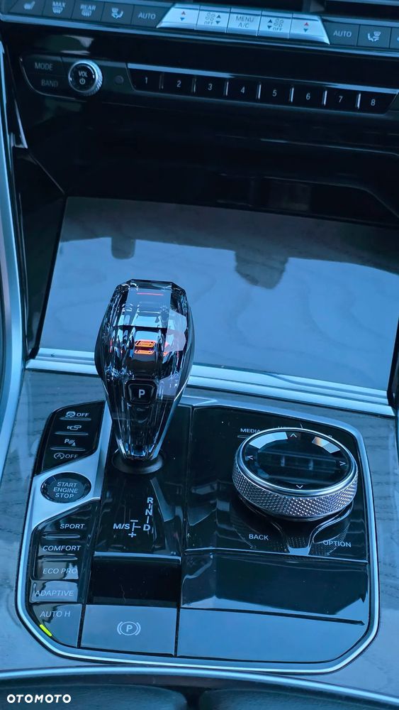 BMW Seria 8 840i - 19