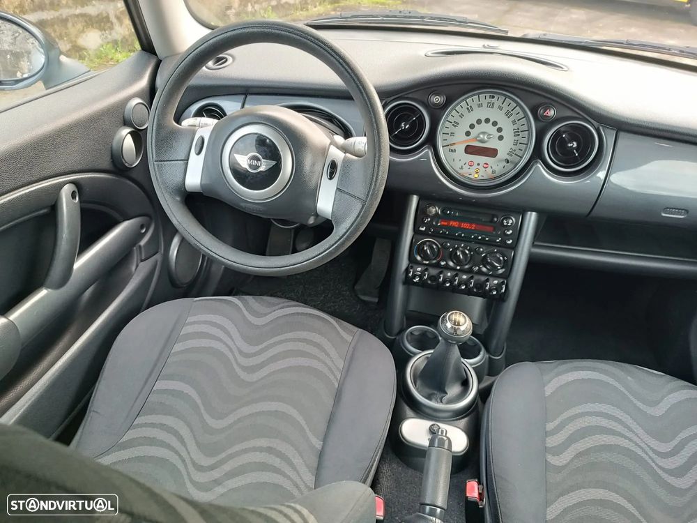 MINI 3 Portas One 1.6 - 13