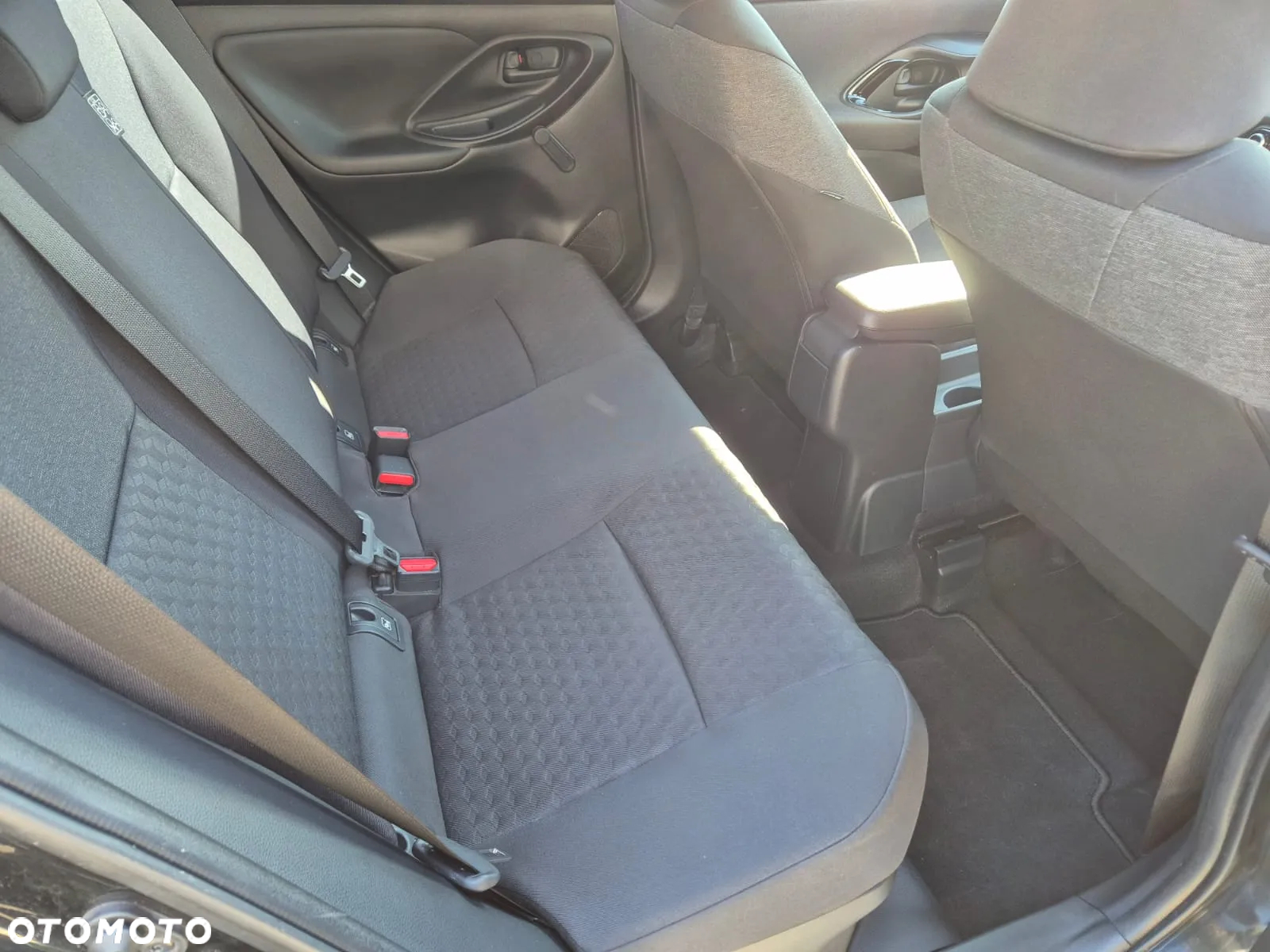 Toyota Yaris Hybrid 1.5 Comfort - 9