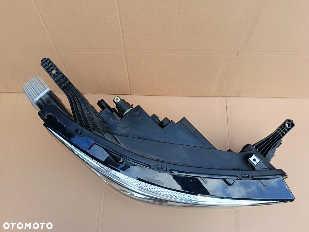 Full Led przedni prawy MG ZS lift lampa 20210917 - 2