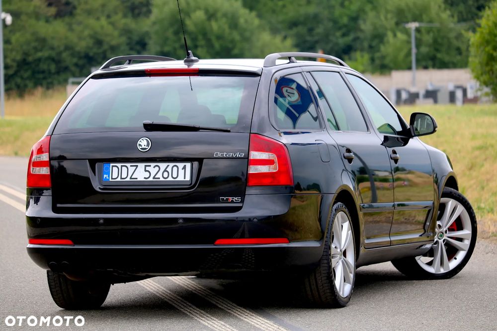 Skoda Octavia 2.0 TDI DPF RS DSG - 37