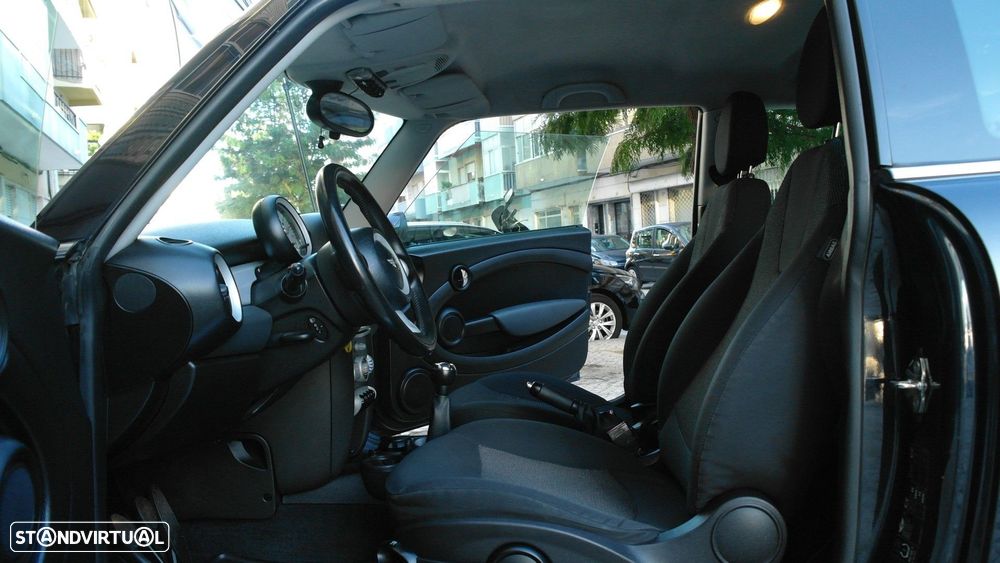 MINI 3 Portas One 1.4 - 18