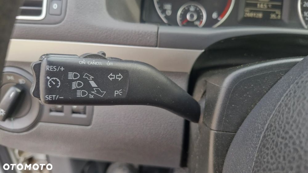 Volkswagen Touran 1.6 TDI DPF BlueMotion Technology Life - 20