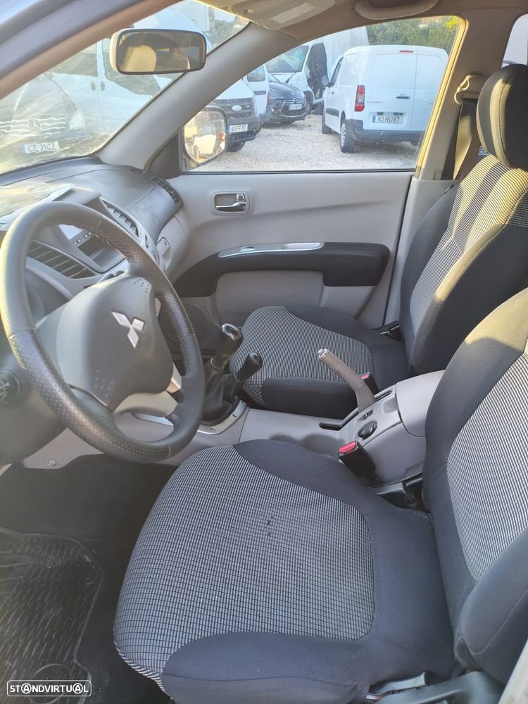 Mitsubishi L200 Pick Up 4x4 Inform Cabine Dupla - 15