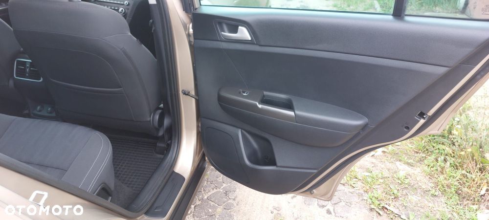 Kia Sportage - 12