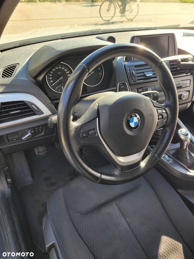 BMW Seria 1 116i - 7