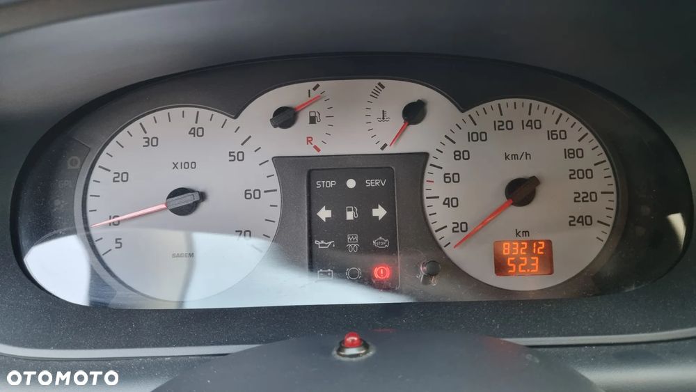 Renault Megane 1.6 - 9