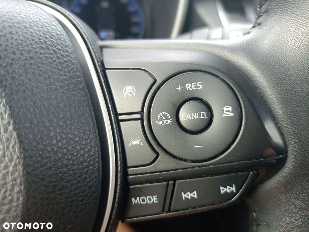 Toyota Corolla Cross - 17