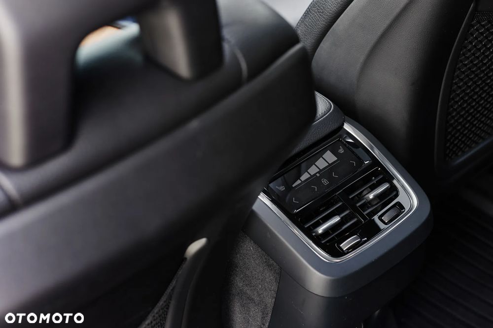 Volvo XC 90 T6 AWD Momentum 7os - 18