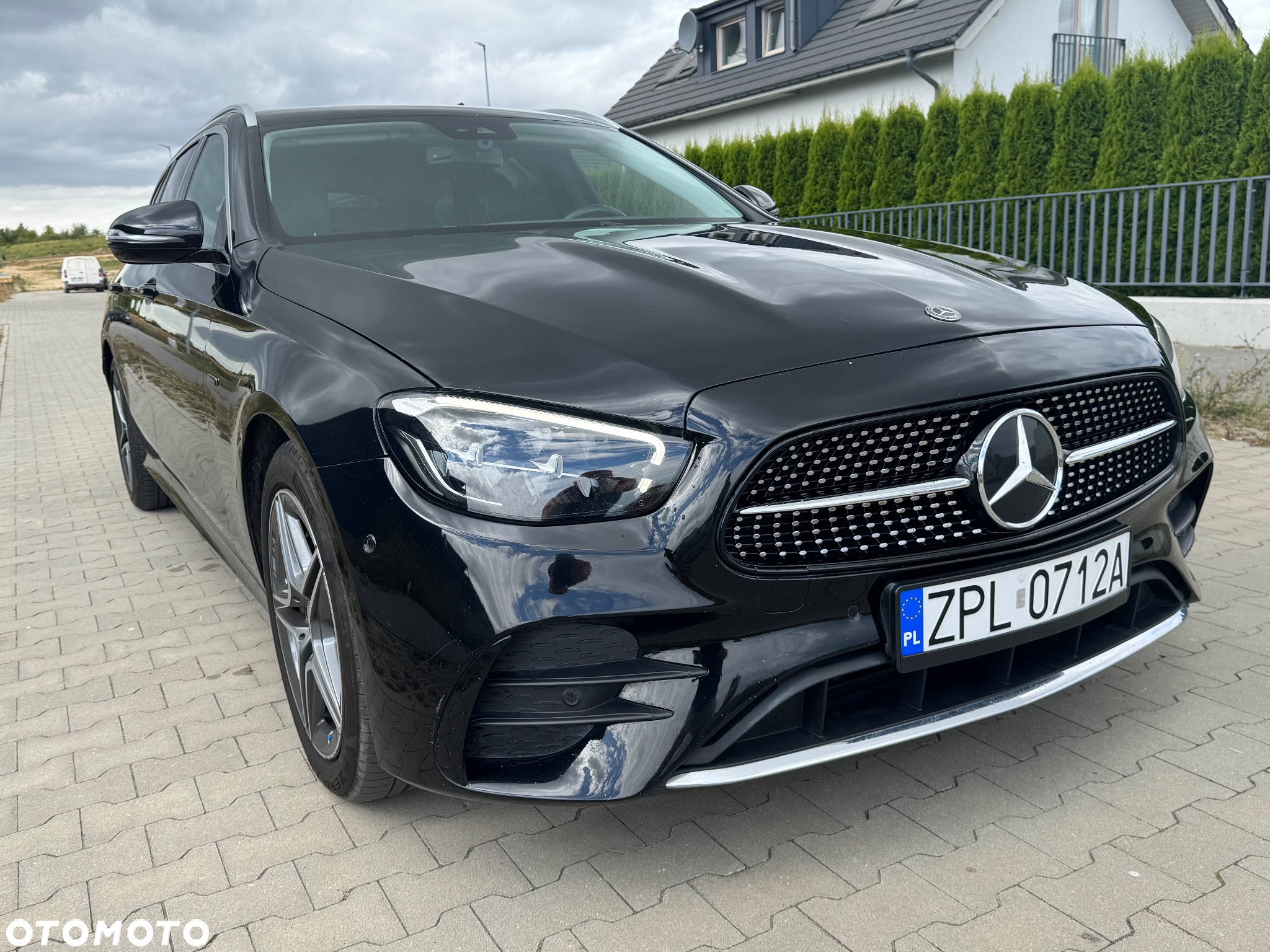 Mercedes-Benz Klasa E 300 de 9G-TRONIC AMG Line - 10