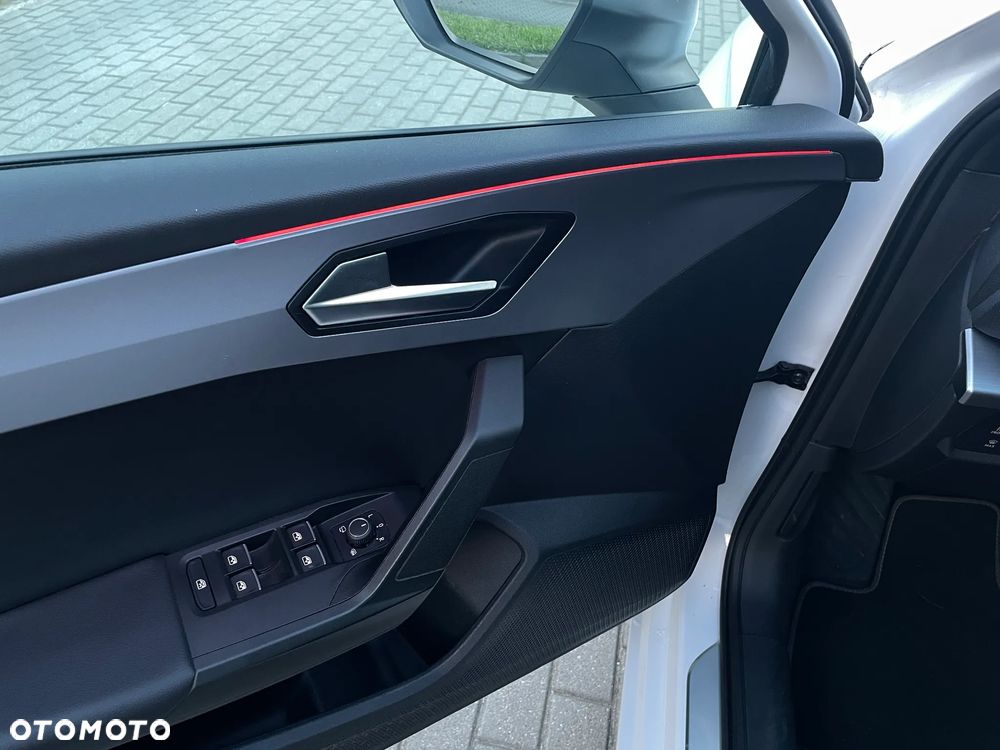 Seat Leon Sportstourer 2.0 TDI FR DSG - 35
